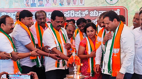 Work unitedly for the NDA candidate.