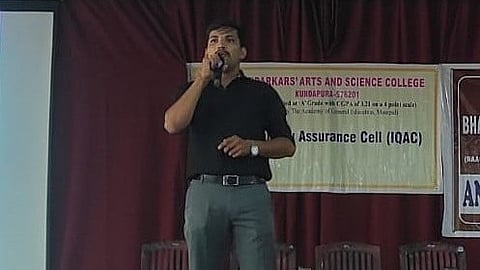 ಕುಂದಾಪುರದ ಭಂಡಾಕಾರ್ಸ್ ಕಾಲೇಜಿನಲ್ಲಿ ಸೈಬರ್ ಅಪರಾಧಗಳು ಹಾಗೂ ಮಾದಕ ವಸ್ತುಗಳ ವ್ಯಸನ ಮತ್ತು ಯುವಕರು ಎಂಬ ವಿಷಯದ ಕುರಿತು ಕಾರ್ಯಕ್ರಮ ನಡೆಯಿತು.