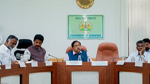 ವಿಕಾಸಸೌಧದಲ್ಲಿ ಬ್ಯಾಕ್‌ಲಾಗ್ ಹುದ್ದೆಗಳ ಭರ್ತಿ ಕುರಿತು ಪರಾಮರ್ಶಿಸಲು ಡಿಸಿಎಂ ಡಾ. ಜಿ. ಪರಮೇಶ್ವರ ಅಧ್ಯಕ್ಷತೆಯಲ್ಲಿ ಸಭೆ