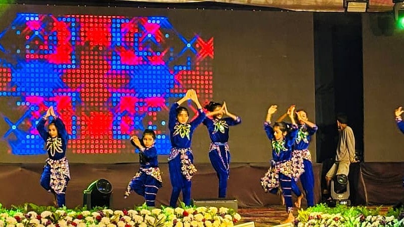 ಕಲಾಸಂಭ್ರಮ ವೇದಿಕೆಯಲ್ಲಿ ನೃತ್ಯ ವೈಭವ