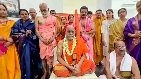 ಅಮೆರಿಕದ ಡಲ್ಲಾಸ್​ ನಗರದಿಂದ ಸಂದೇಶ ರವಾನಿಸಿದ ಸುಗುಣೇಂದ್ರ ತೀರ್ಥ ಶ್ರೀಪಾದರು.