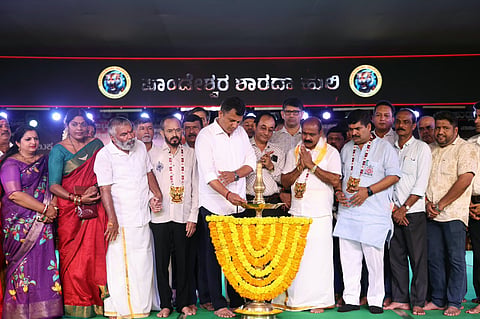ಕುಡ್ಲದ ಪಿಲಿಪರ್ಬ-2026 ಸೀಸನ್ 5ನ್ನು ಕ್ಯಾ.ಬ್ರಿಜೇಶ್ ಚೌಟ ಉದ್ಘಾಟಿಸಿದರು. ವೇದವ್ಯಾಸ ಕಾಮತ್,  ಗಿರಿಧರ ಶೆಟ್ಟಿ ಮೊದಲಾದವರಿದ್ದರು.