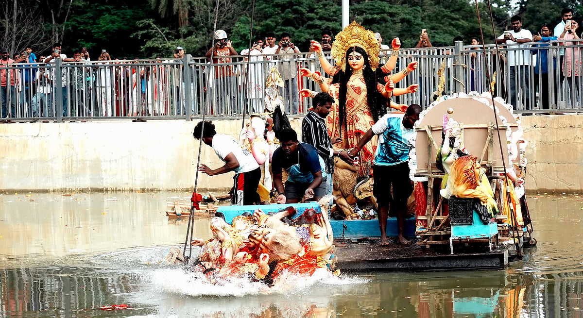 ನಗರದಾದ್ಯಂತ ನಾಡಹಬ್ಬ ದಸರಾ ಸಂಭ್ರಮ