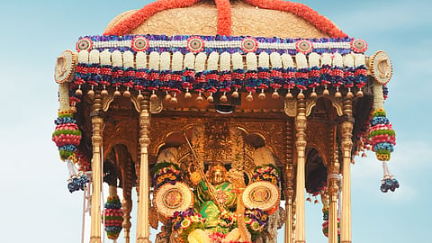 ಚಿನ್ನದ ಅಂಬಾರಿಯಲ್ಲಿ ಅಧಿದೇವತೆಯ ದಿವ್ಯ ದರ್ಶನ! Dasara 