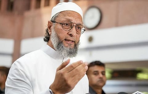 Owaisi on Umrah Pilgrims