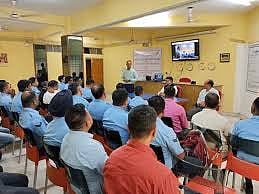 
Organization of a public outreach meeting to hear the grievances of retired Defence Department employees and family pensioners, and to provide solutions.