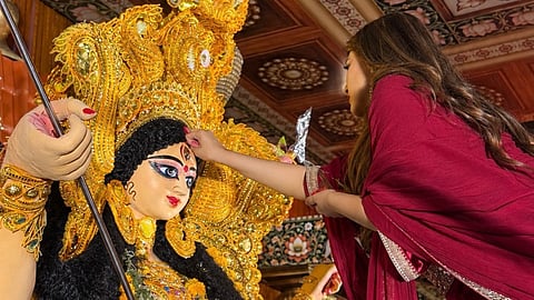 RCB ಮಾಲಕಿ ಮನೆಯಲ್ಲಿ ನೆರವೇರಿದ ದುರ್ಗಾ ಪೂಜೆ! Ananya Birla!