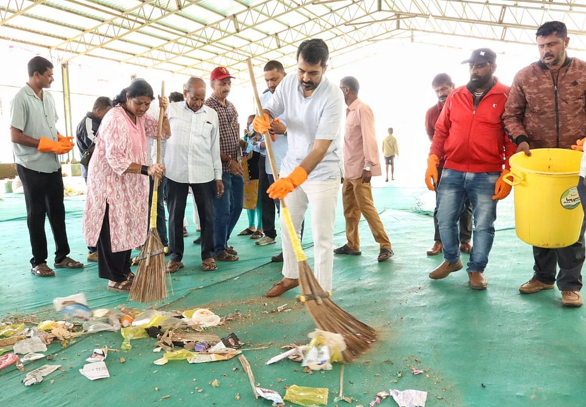 ಶಾಸಕರ ನೇತೃತ್ವದಲ್ಲಿ ಸ್ವಚ್ಛತಾ ಅಭಿಯಾನ