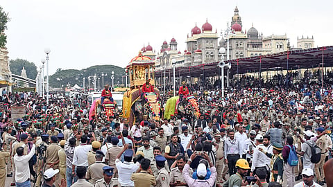ದಸರೆಗೆ ಹೊಸ ತಲೆಮಾರಿನ ಜೆನ್ ಜೀಗಳು ಫಿದಾ !