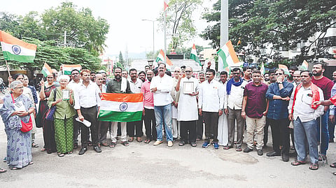 ಎಸ್‌ಐಆರ್ ರದ್ದಿಗೆ ಆಗ್ರಹಿಸಿ ಪ್ರತಿಭಟನೆ