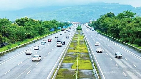 ಸಂಪಾದಕೀಯ: ಹೆದ್ದಾರಿ ಸುರಕ್ಷಿತವಾಗಲಿ