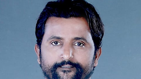 ಅಧಿಕಾರಿಗಳ ಮೇಲೆ ಕ್ರಮಕ್ಕೆ ಒತ್ತಾಯ