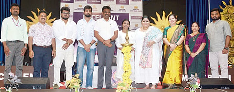 ಎಕ್ಸಲೆಂಟ್ ಶಿಕ್ಷಣ ಸಂಸ್ಥೆಯಲ್ಲಿ ಆಹಾರೋತ್ಸವ ಕಾರ್ಯಕ್ರಮ ನಡೆಯಿತು. ಎಕ್ಸಲೆಂಟ್ ಶಿಕ್ಷಣ ಸಂಸ್ಥೆ ಅಧ್ಯಕ್ಷ ಯುವರಾಜ್ ಜೈನ್,  ಕಂಟೆಂಟ್ ಕ್ರಿಯೇಟರ್ ಲಕ್ಷ್ಮೀ ಶೆಣೈ, ಸಂಸ್ಥೆ ಕಾರ್ಯದರ್ಶಿ ರಶ್ಮಿತಾ ಜೈನ್ ಮತ್ತಿತರರಿದ್ದರು.

 