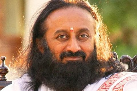 ತಿರುಪತಿ ದೇವಸ್ಥಾನದ ಲಡ್ಡುಗಳಲ್ಲಿ ಪ್ರಾಣಿಗಳ ಕೊಬ್ಬನ್ನು ಸೇರಿಸಿರುವುದು ಬಹಳ ದುರ್ದೈವದ ಸಂಗತಿಯಾಗಿದೆ. ಇದು ಪ್ರತಿಯೊಬ್ಬ ಹಿಂದೂವಿನ ಹೃದಯವನ್ನು ಆಳವಾಗಿ ಘಾಸಿಗೊಳಿಸಿದೆ ಎಂದು ಆರ್ಟ್‌ ಆಫ್‌ ಲಿವಿಂಗ್‌ನ ಶ್ರೀರವಿಶಂಕರ್ ಗುರೂಜಿ ಹೇಳಿದ್ದಾರೆ.