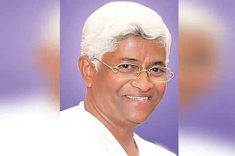 Hampanagouda Badarli 6x4 Web