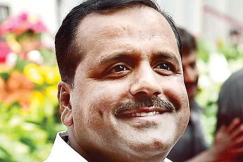 U T Khader vvani