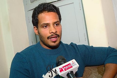 nikil 2