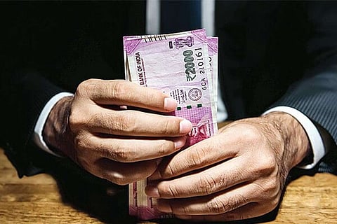 Money Froud (1)