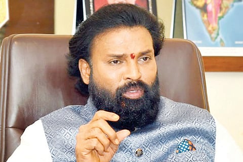 B Sriramulu