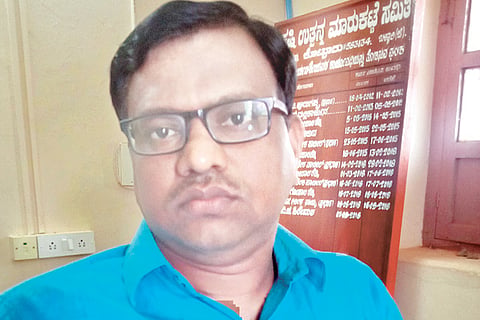 020220 Kotturu APMC President Boodi Shivakumar