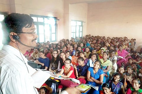 05012020 Kustagi English Teaching