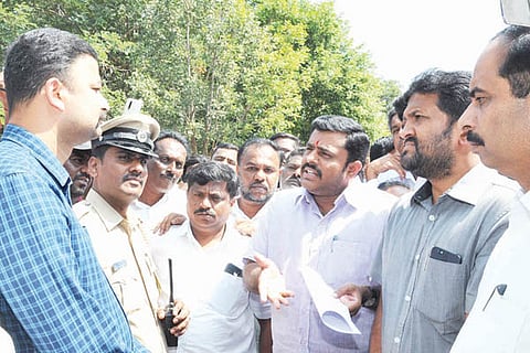 10TMK_Chirate_Protest 1