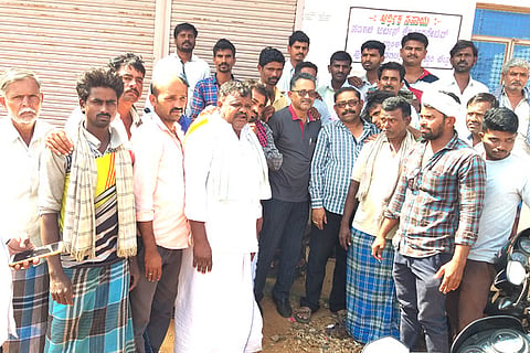 140120 Hadagali Farmers Protest