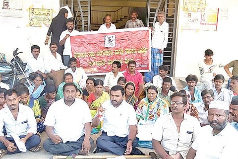240120 Gangavati Disabled protest