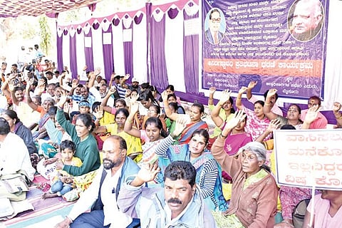 27MYS624 PROTEST