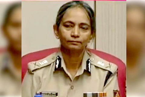 Nilamani_Raju_750x500_screengrab_bands