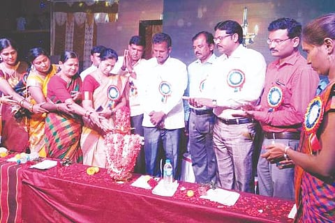 P PURA MAKALAHABBA 27