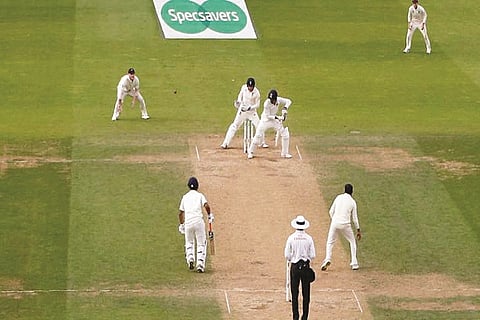Test-Cricket 600 400