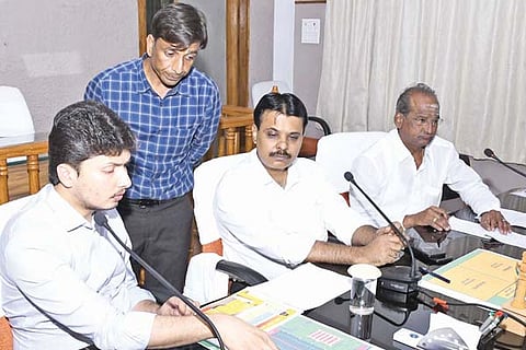 Vedike samiti meet