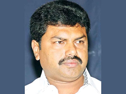 b y raghavendra 1