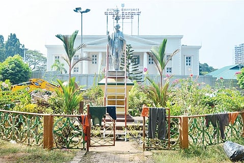 gandhi new