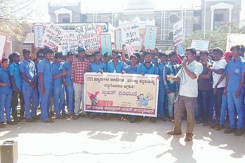 CLK MANAVI