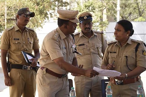 CTD 12 mob POLICE (3)