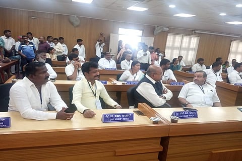 DVG Palike chunavane 1 19 FEB 20
