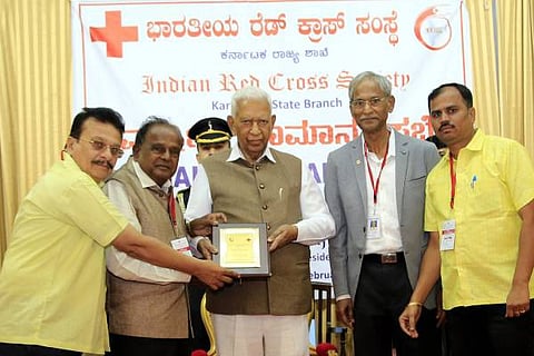 HYR Red cross 16