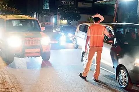 TRAFFIC POLICE