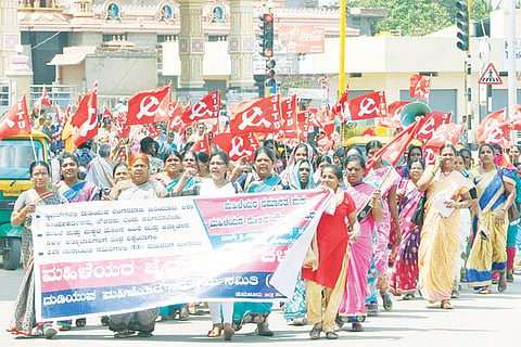 06TMK_CITU_Protest 2