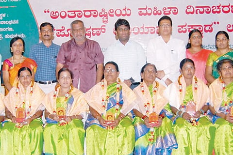 08TMK_Mahiladina_JCM2