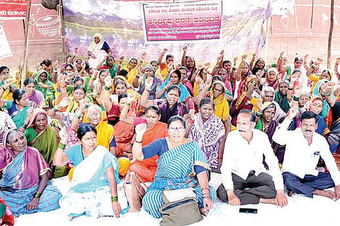 110320 Raichur Devadasi Association Protest