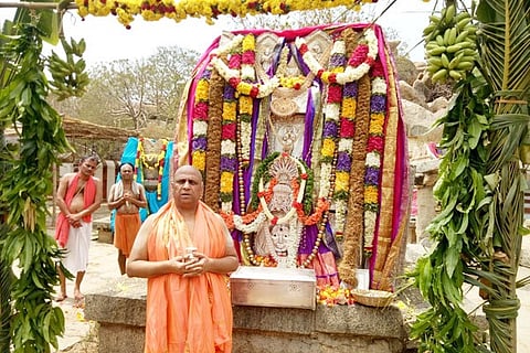 11032020 Gangavathi Navarundavandana Sudhindra Thirtharu