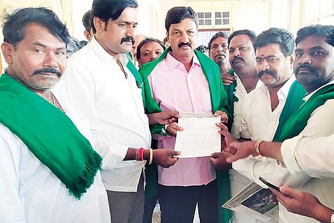 140320 Hosapete Farmers Association Appeal to Ramesh Jarakiholi