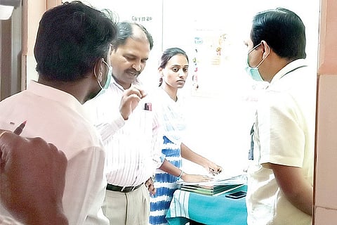 190320 Yalaburga Tahasildar Visit Hospital