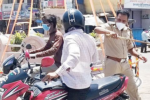 28 GAJENDRAGAD 1
