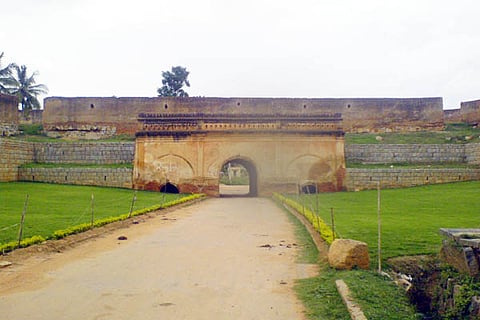 Devanahalli_fort_entrance