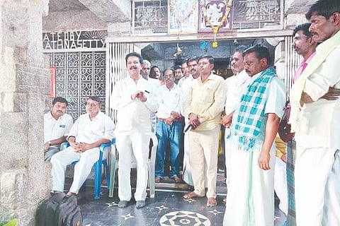 P PURA DHARMIKAA 13 (1)