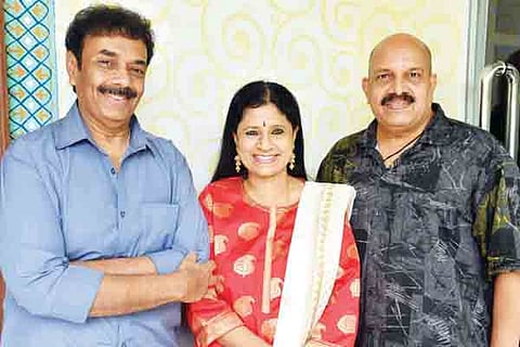 manohar v